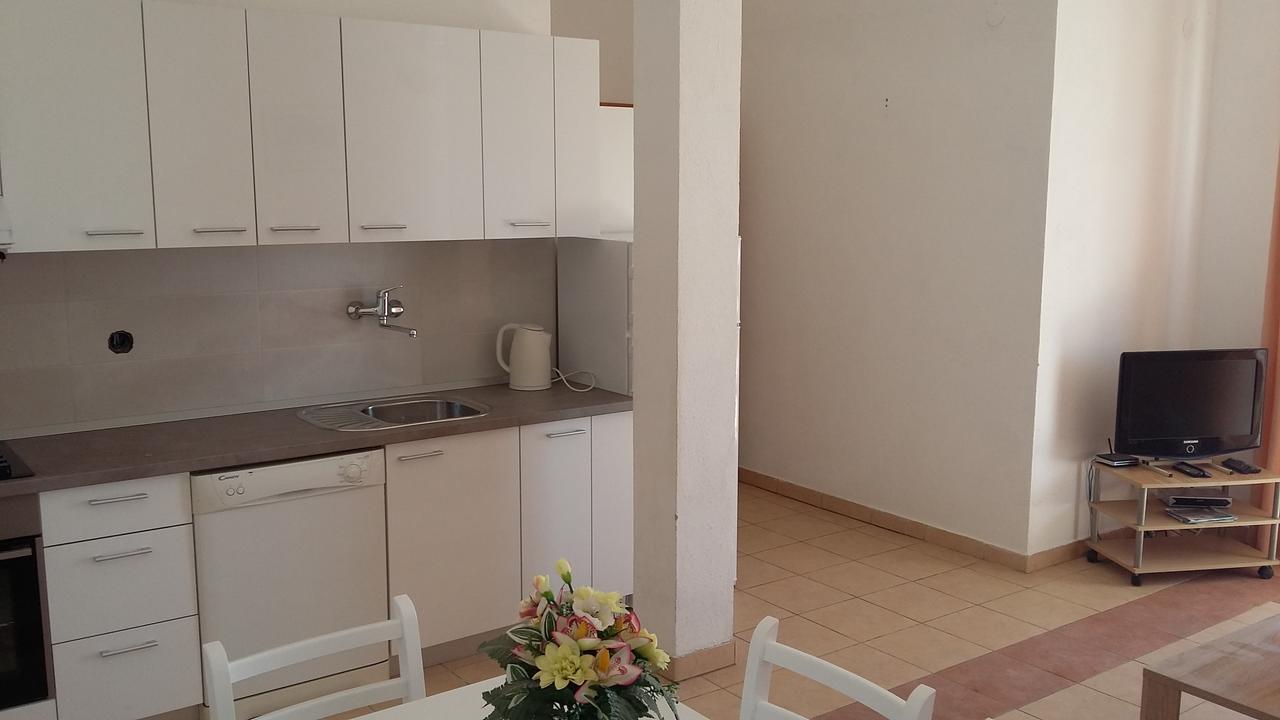Villa Tina روغوزنيكا المظهر الخارجي الصورة